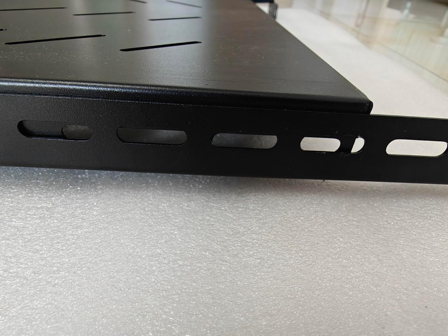 Adjustable 1U Server Rack Shelf 28-34.4 Inch Depth, Vented Design for 4 Post Computer Racks and Cabinets, 80kg Heavy Duty Load Capacity