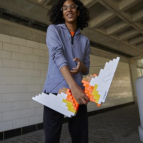 Vista 9 de Nerf Minecraft Sabrewing - Arco motorizado, 8 dardos de élite, clip de 8 dardos, lanzadores eléctricos de espuma de juguete, juguetes de Minecraft