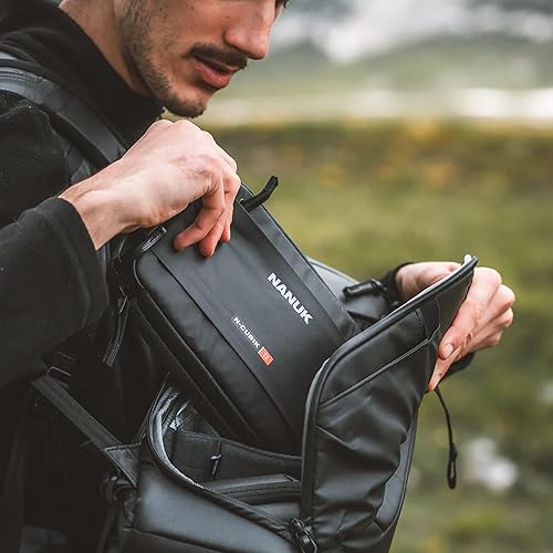 Miniatura 5 de NANUK N-Cubik T1 Bolsa para cámara  Bolsa compacta resistente al agua  Inserto protector a prueba de golpes para mochila  Perfecto para accesorios y