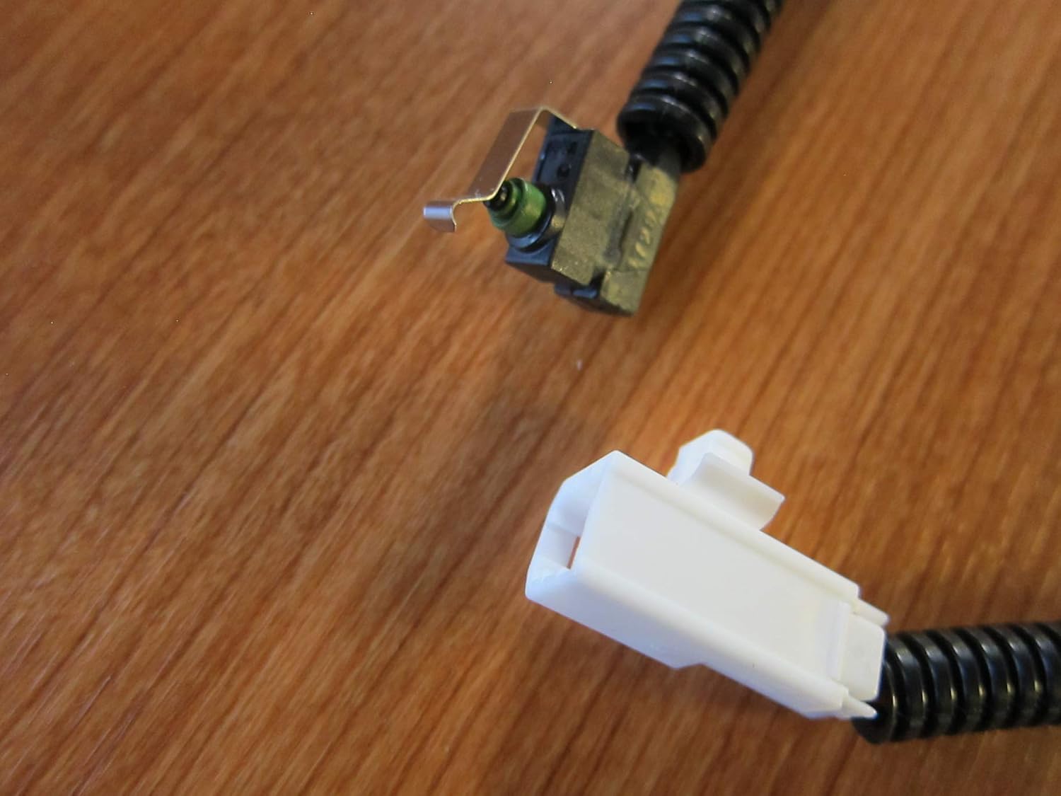 Tailgates & Liftgates Exterior 20042007 Jeep Liberty Lifftgate