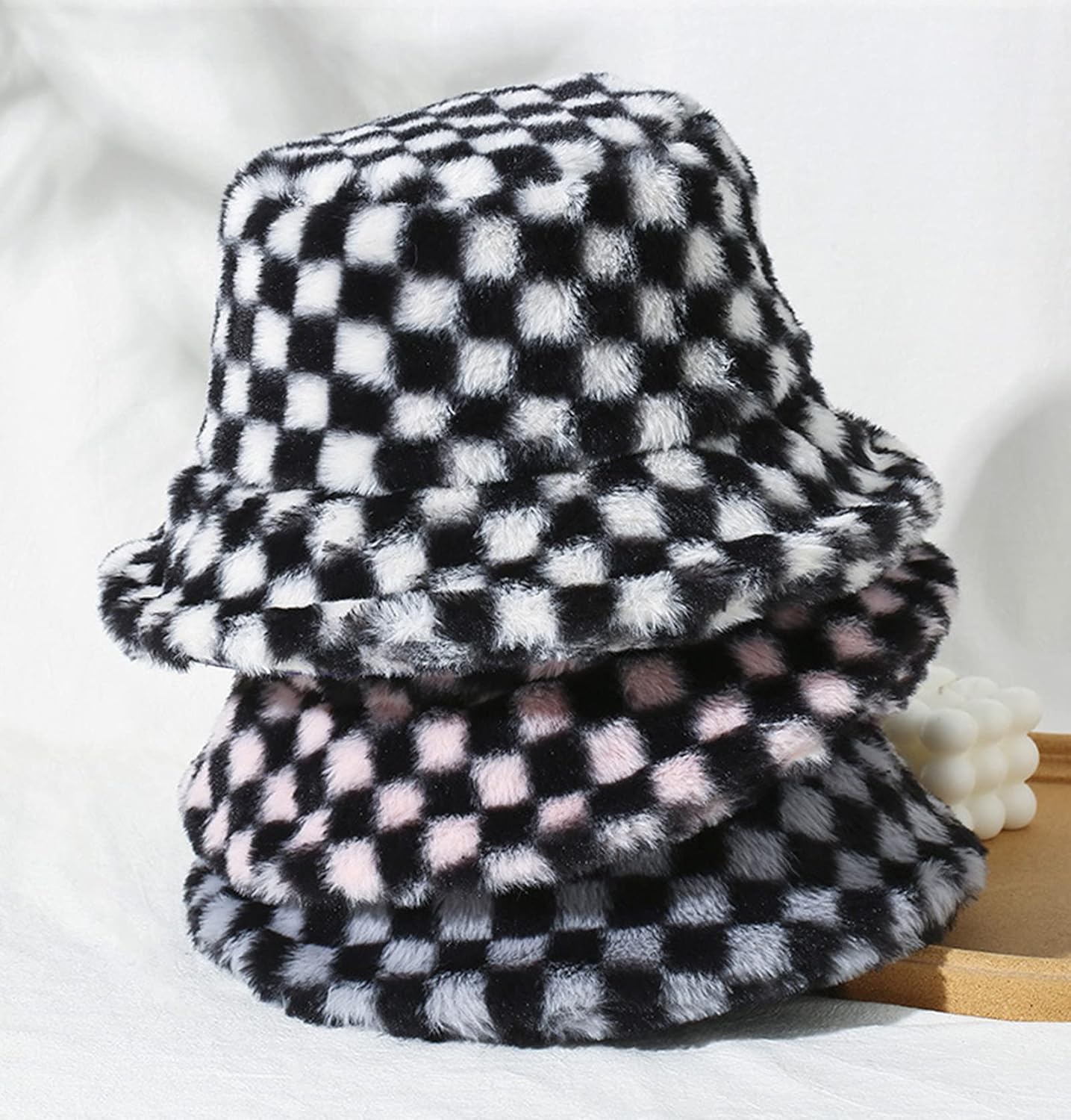 Womens Winter Fluffy Bucket Hat Checkered Pattern,Winter Faux Fur Bucket Hat Fluffy Warm Hat for Women Men - Image 4