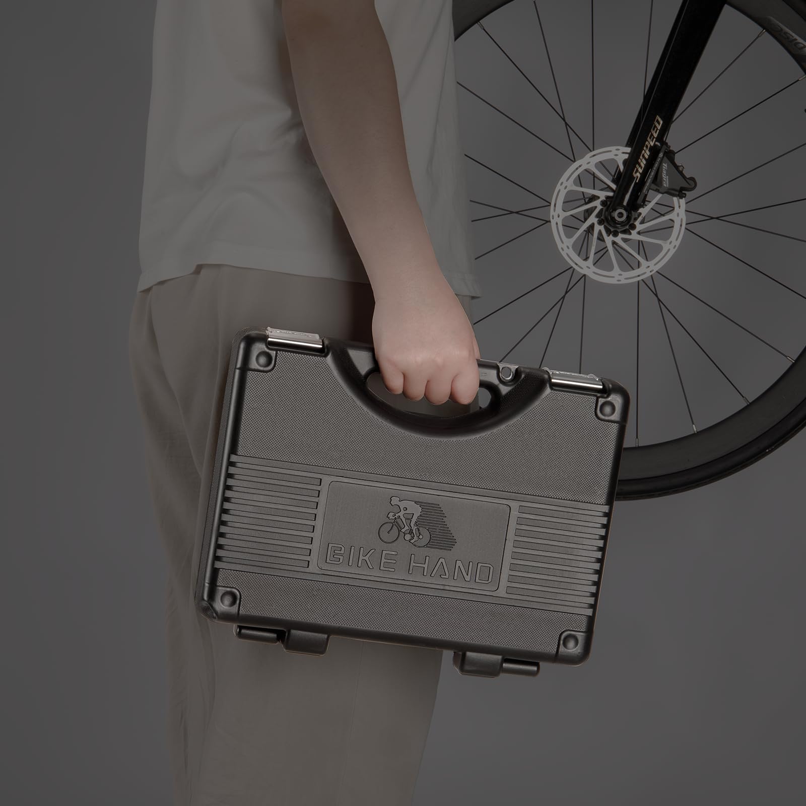BIKE HAND walizka na narzędzia rowerowe, kompletny zestaw narzędzi rowerowych, profesjonalny zestaw naprawczy z 18 częściami z walizką transportową, czarno-czerwony zestaw narzędzi do roweru