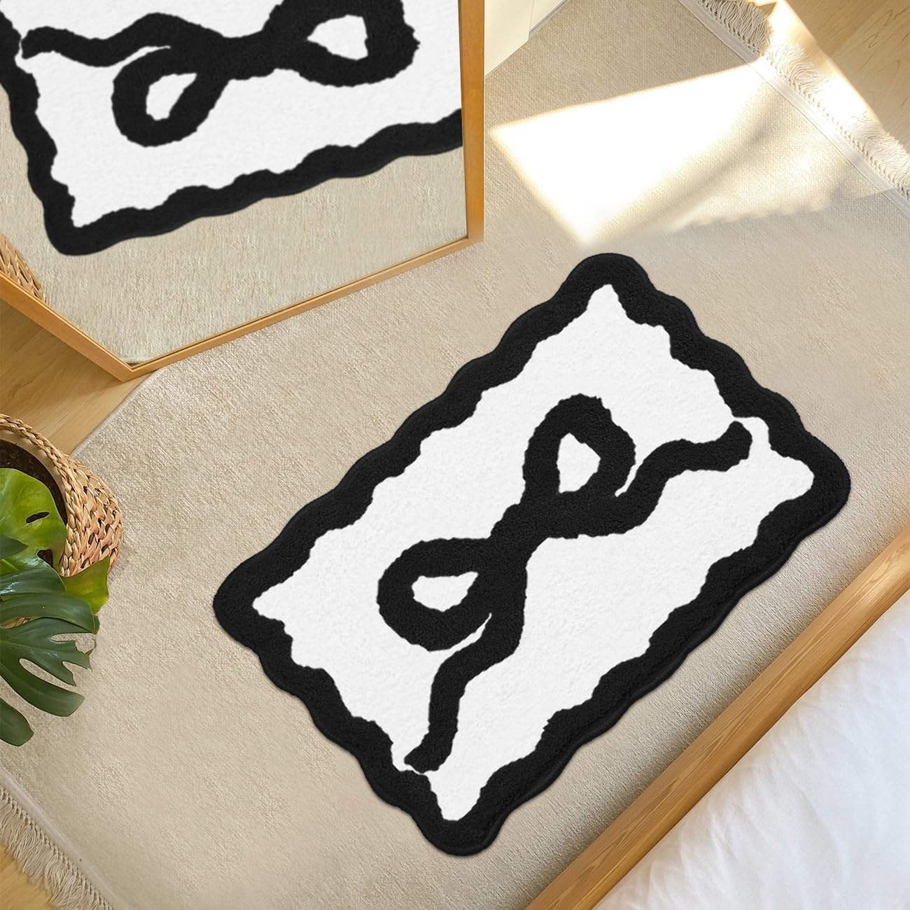 Scalloped Bath Mat Bow Bathroom Rugs Blue Extra Soft Cute Preppy Aesthetic Decor Bath Rug Water Absorbent Quick Dry Non Slip Bath Mats for Bathroom Tub Sink Shower Floor Carpet, 20" x 32"