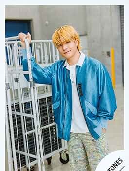 Amazon.co.jp: Six TONES 公式 生 写真（森本慎太郎）ST01525 : おもちゃ