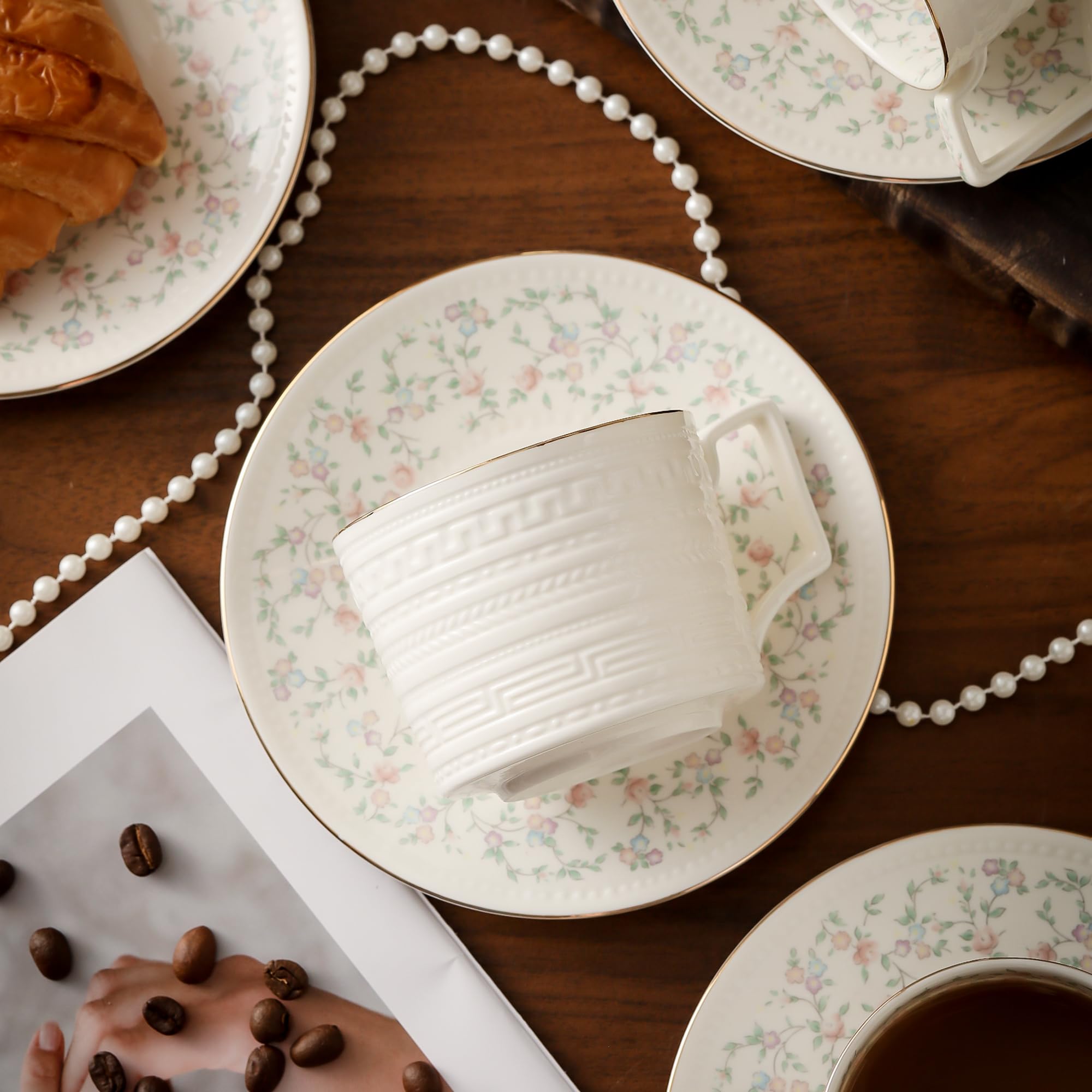 ローズクラウン 食器セット まとめ売り Amazon.com | Harahiko Country Roses Porcelain Tea Cup and Saucer