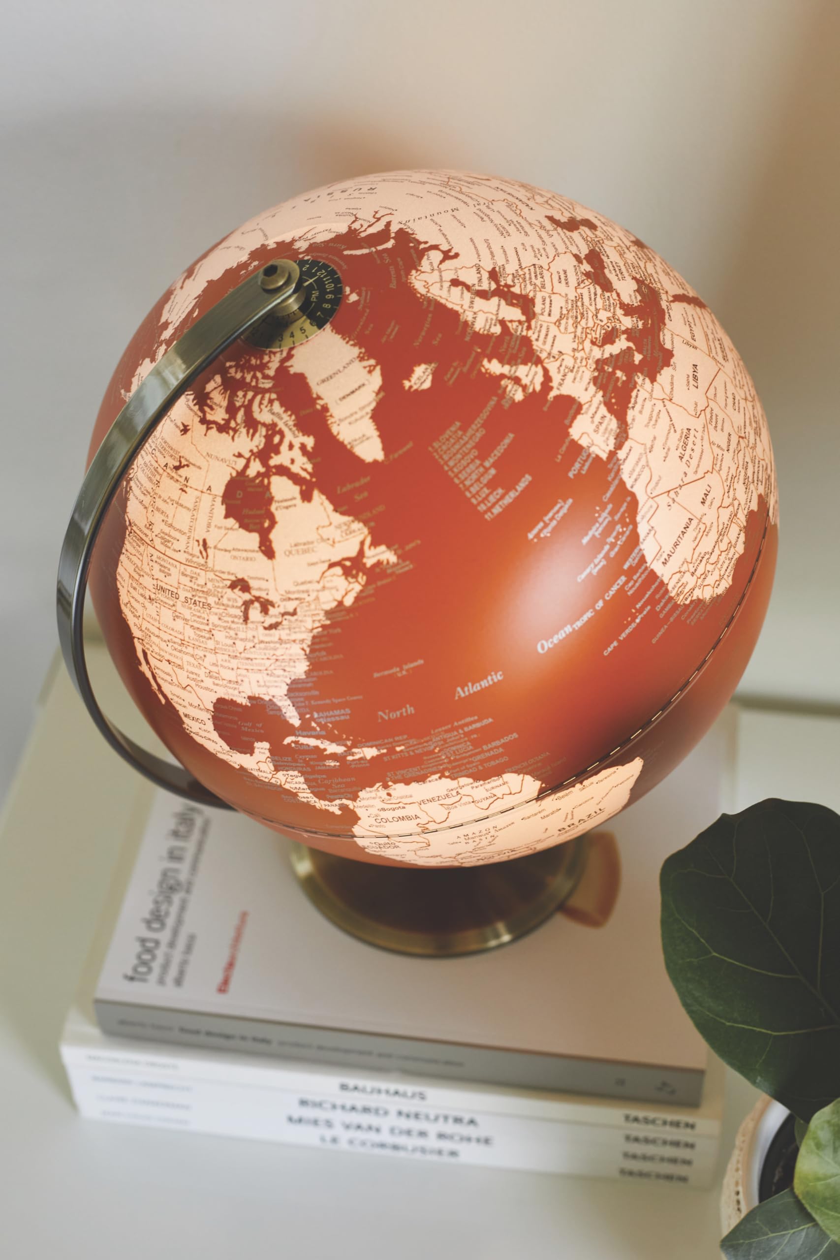 Amazon.com: Gentlemen's Hardware Illuminated World Globe