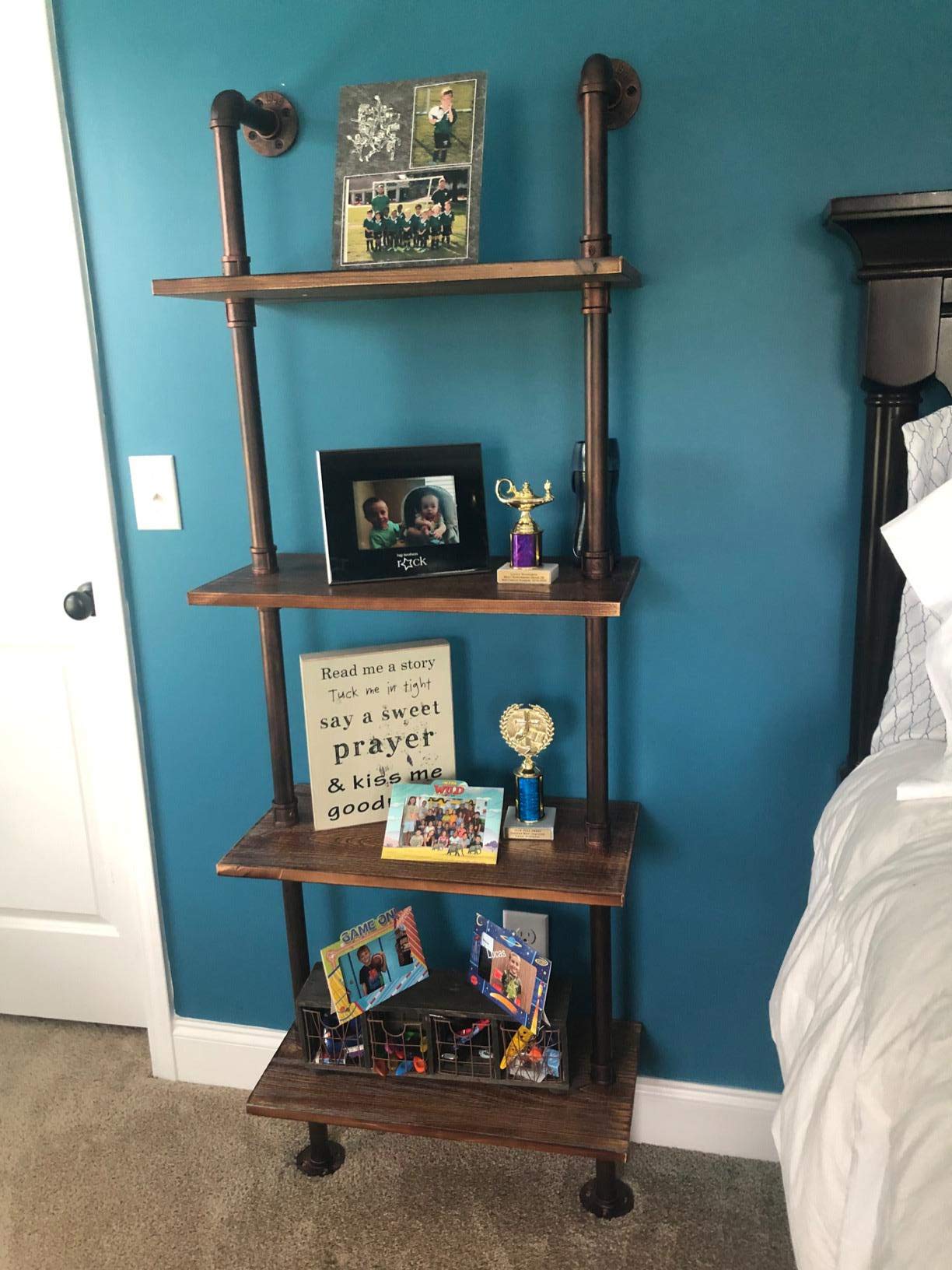 24 Inch Industrial Pipe ShelvesWall Mounted Metal Pipe Wood Shelf