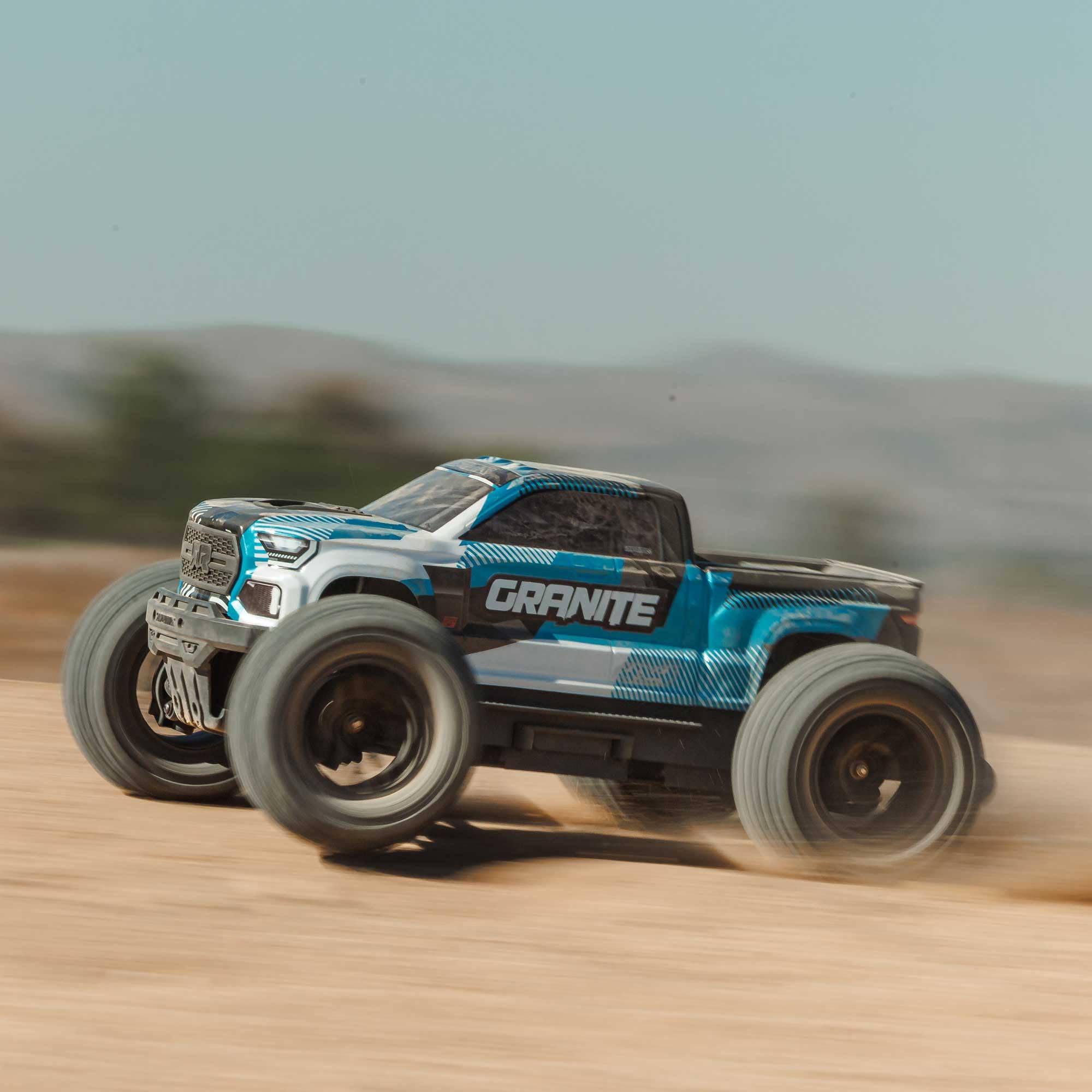 ARRMA Granite 223S BLX 1:10 4x4 RC zdalnie sterowany Offroad Monster Truck RTR, silnik bezszczotkowy, DSC, bez akumulatora i ładowarki, niebieski
