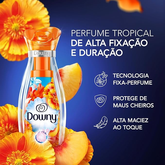 Imagem do frasco de amaciante Downy Verão Tropical destacando benefícios como tecnologia fixa-perfume e proteção contra maus odores