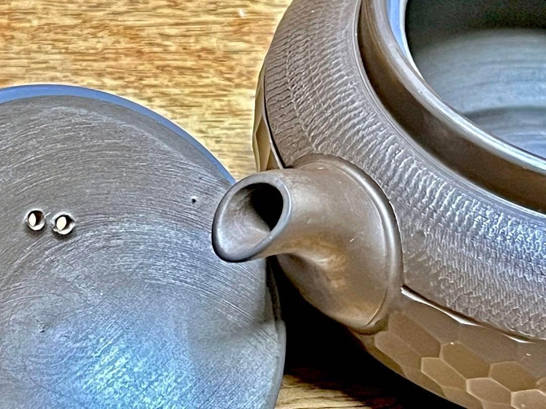 萬古焼 森 伊呂久 造 釣鐘形 横手 急須 共箱 / 万古焼 萬古焼 森 伊呂久 造 釣鐘形 横手 急須 共箱 / 万古焼 伊呂久