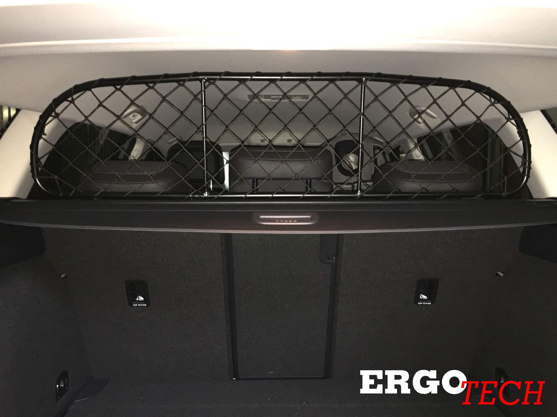 ERGOTECH Siatka oddzielająca do Volkswagen Passat Variant (od roku produkcji 2015), RDA65-S, dla psów i bagażu