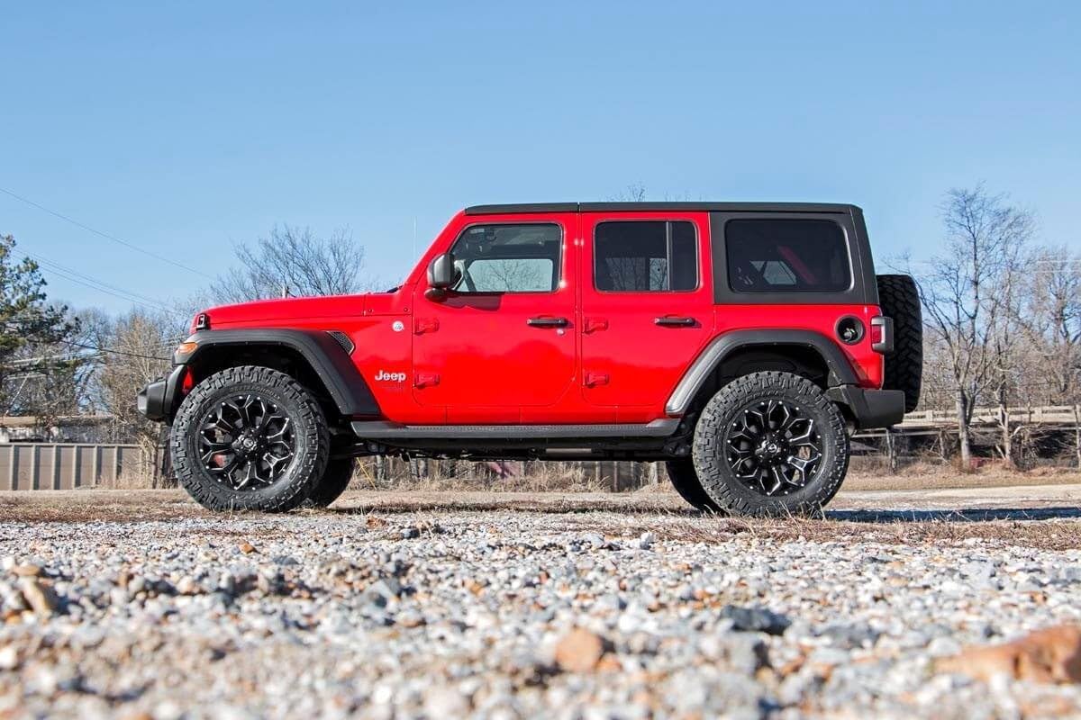 Rough Country 2.5" Lift Kit w/ V2 Shocks for Jeep Wrangler JL Unlimited (2018-2023) 4-Door (Non-Rubicon Models) - Fits up to 35" Tires