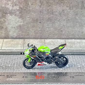 Amazon | 1/64 スケール カワサキ Ninja ZX-6R バイク