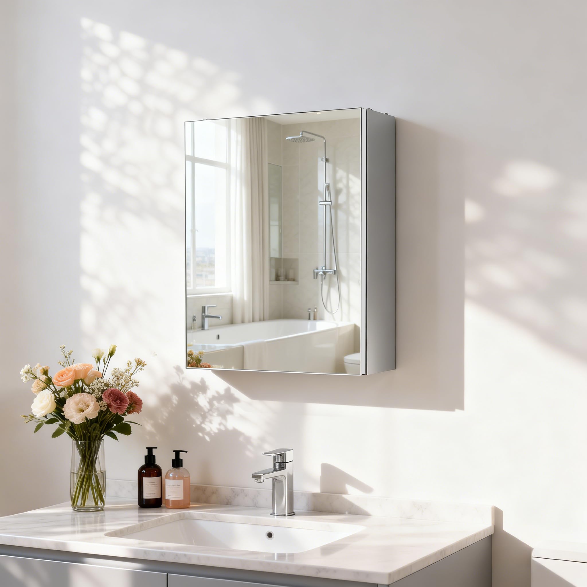 Botiquín de baño de 40 x 50 cm con espejo, marco de aluminio, ligero, resistente y atractivo, adecuado para montaje empotrado o en pared, estantes ajustables, vidrio templado, requiere montaje