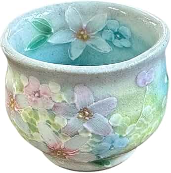【新品・未使用】工房ゆずりは　ばらの詩　巻き花瓶　瀬戸焼　花瓶　おしゃれ　ギフト 新品・未使用】工房ゆずりは ばらの詩 巻き花瓶 瀬戸焼 花瓶