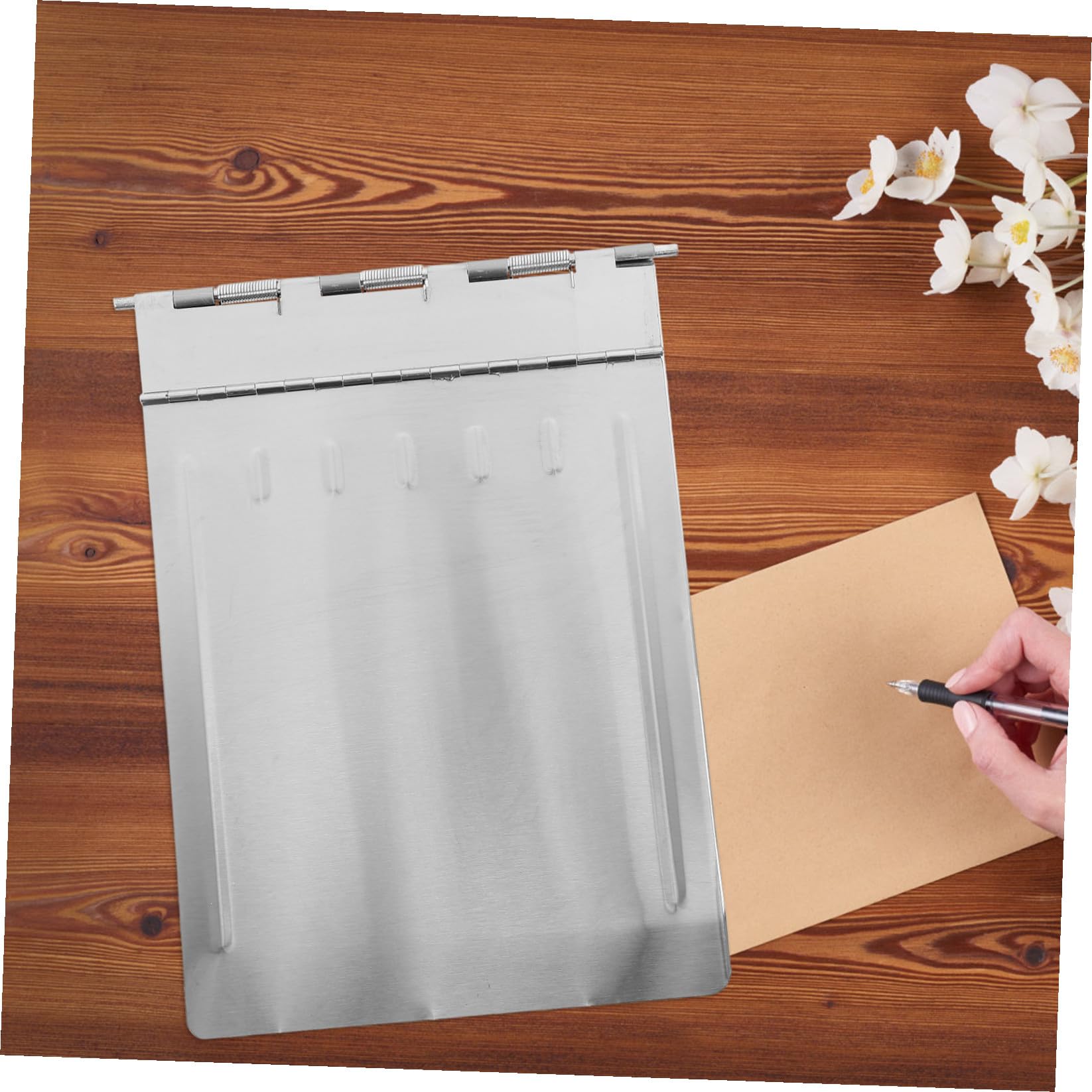 Mobestech Edelstahl Klemmbrett für Pflegeakten Silber Robust Dokumentenhalter mit Papierklemme Sicherer Halt für Unterlagen im Stationsalltag