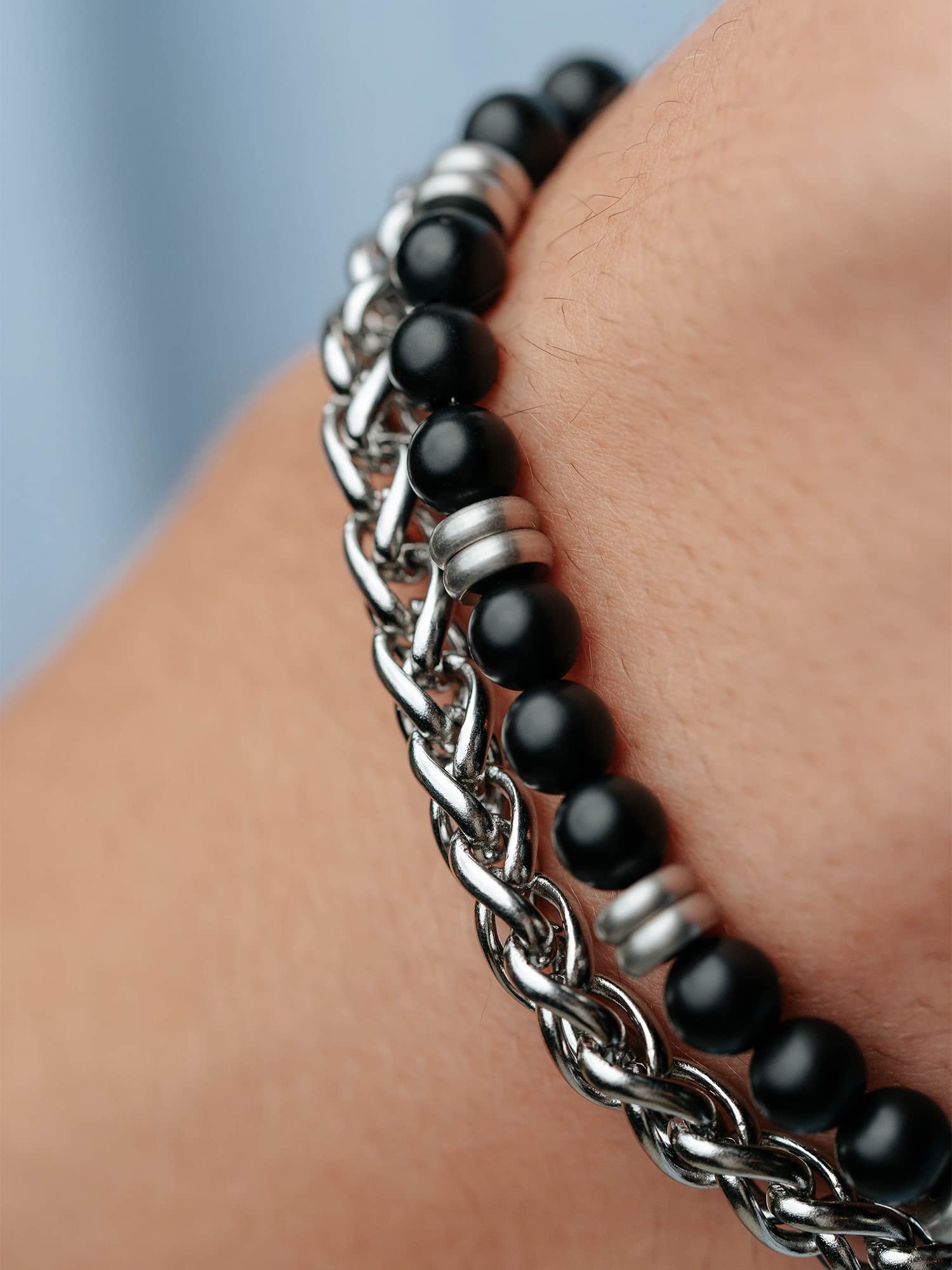 Breil, Collezione Jox, Bracciale Uomo, in Acciaio Lucido Specchiato, con Particolare Catena Intrecciata, Accessorio Minimal ed Elegante, Lunghezza 17.50 cm, Silver