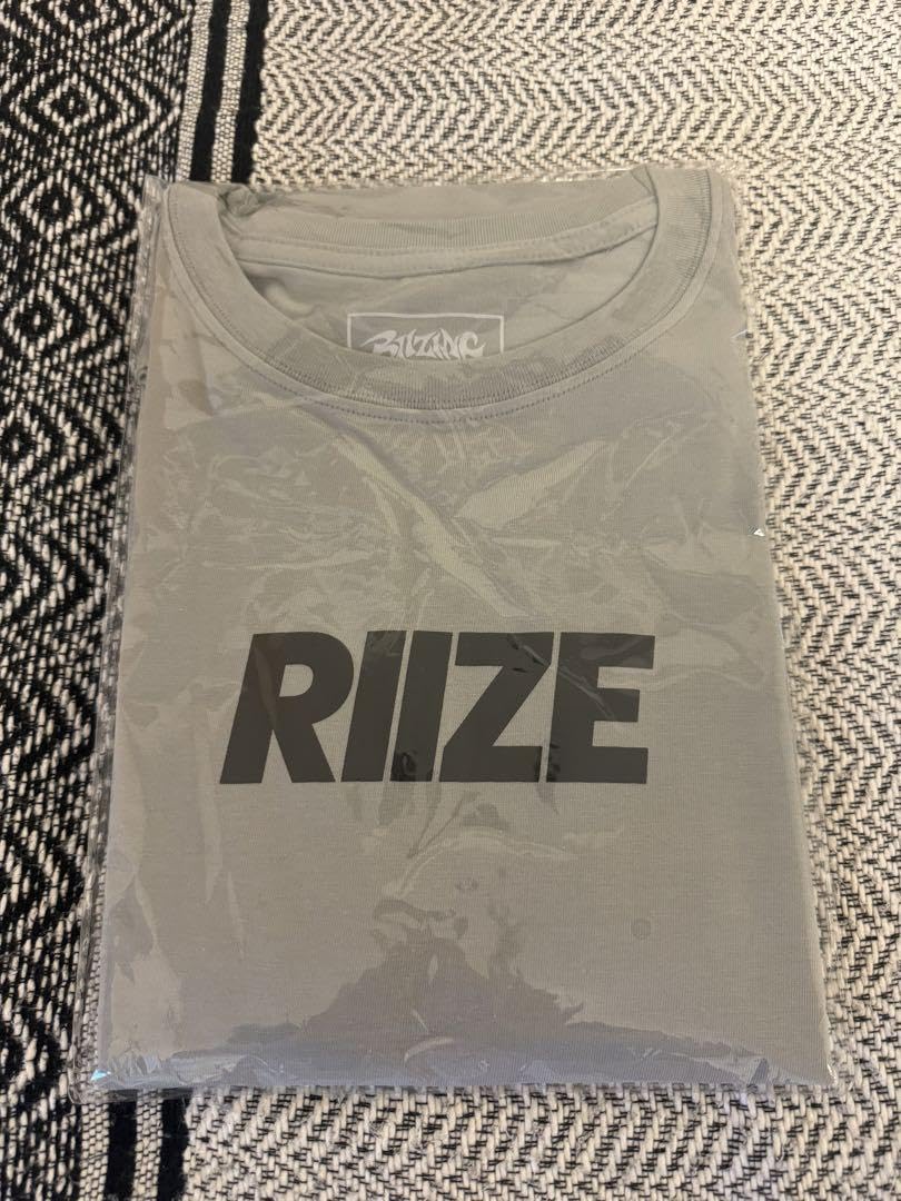 Amazon.co.jp: RIIZE タイ バンコク POP UP限定 オーバーサイズT