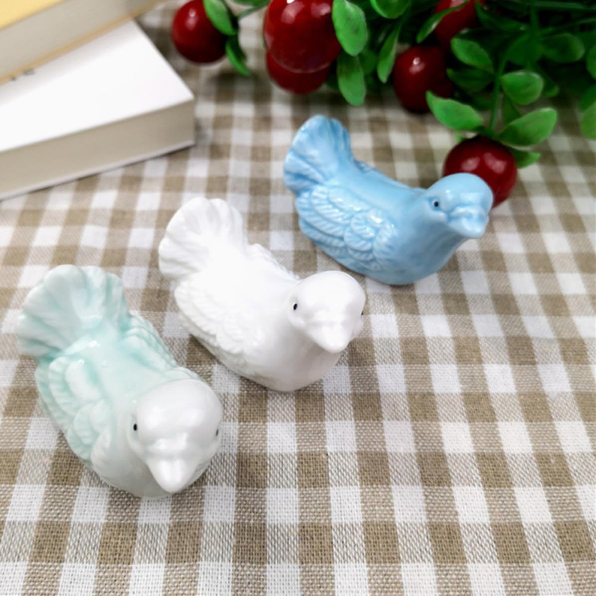 Toyvian Chopstick for 3pcs Set Ceramic Holder Cartoon Rest with Bird Design, Creative Spoon and Decor Dining Table Home and Hotel Use