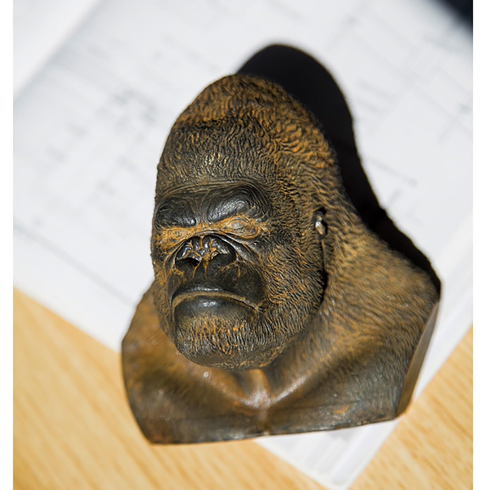 Figurka Gorilla Kong Head Action Figurki, żywiczne posągi zwierząt dekoracje do domu do biura, do odgrywania ról, opowiadania opowiadań zabawki i urodziny dla dzieci(