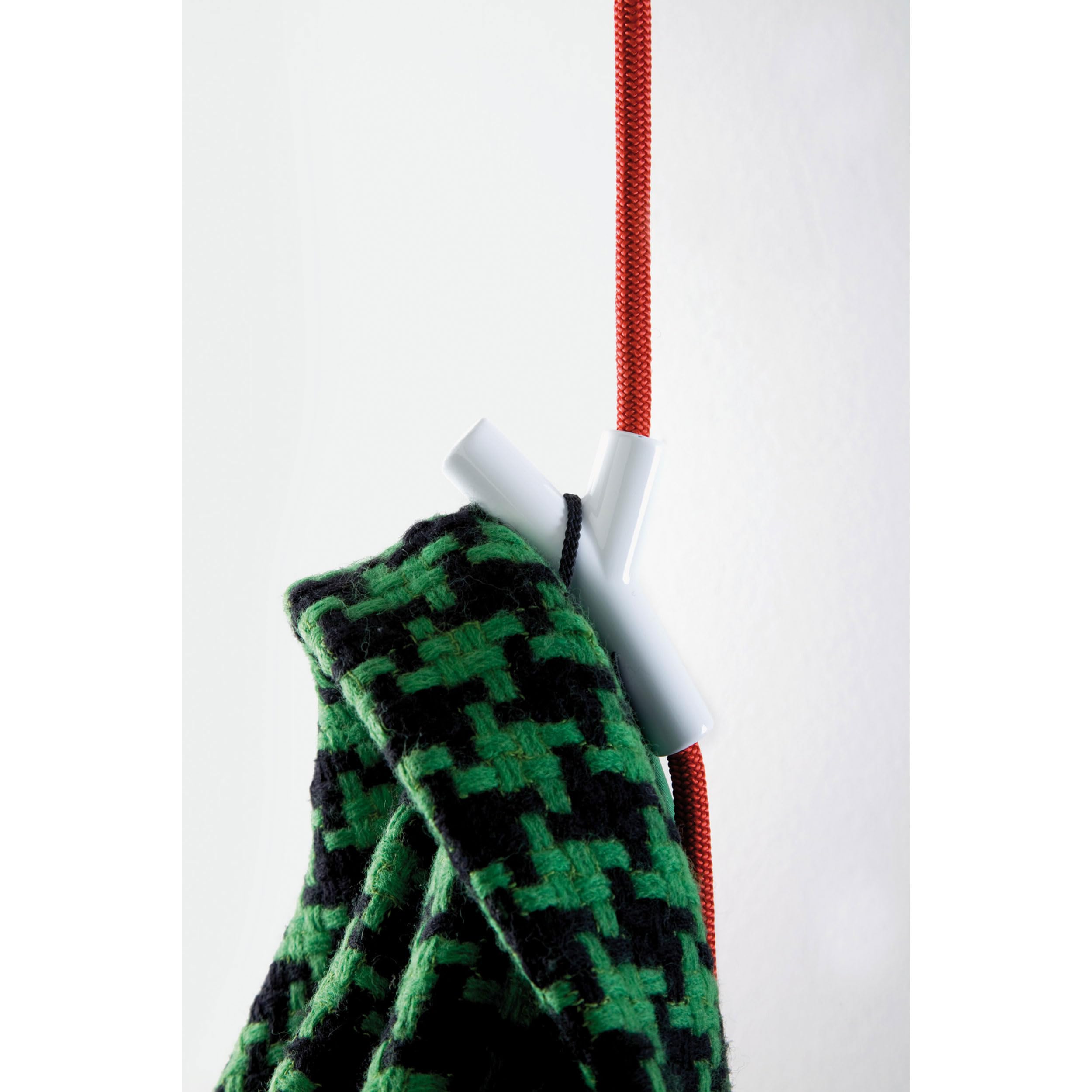 Portemanteau Mural à Corde Depot4Design - Corde Rouge, 4 Crochets Blancs, Longueur 3 Mètres