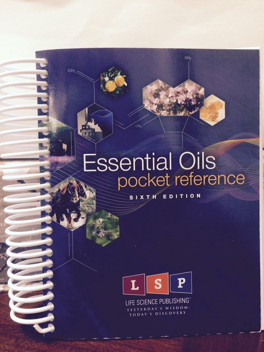 Essential Oils Pocket Reference 6th edition Health