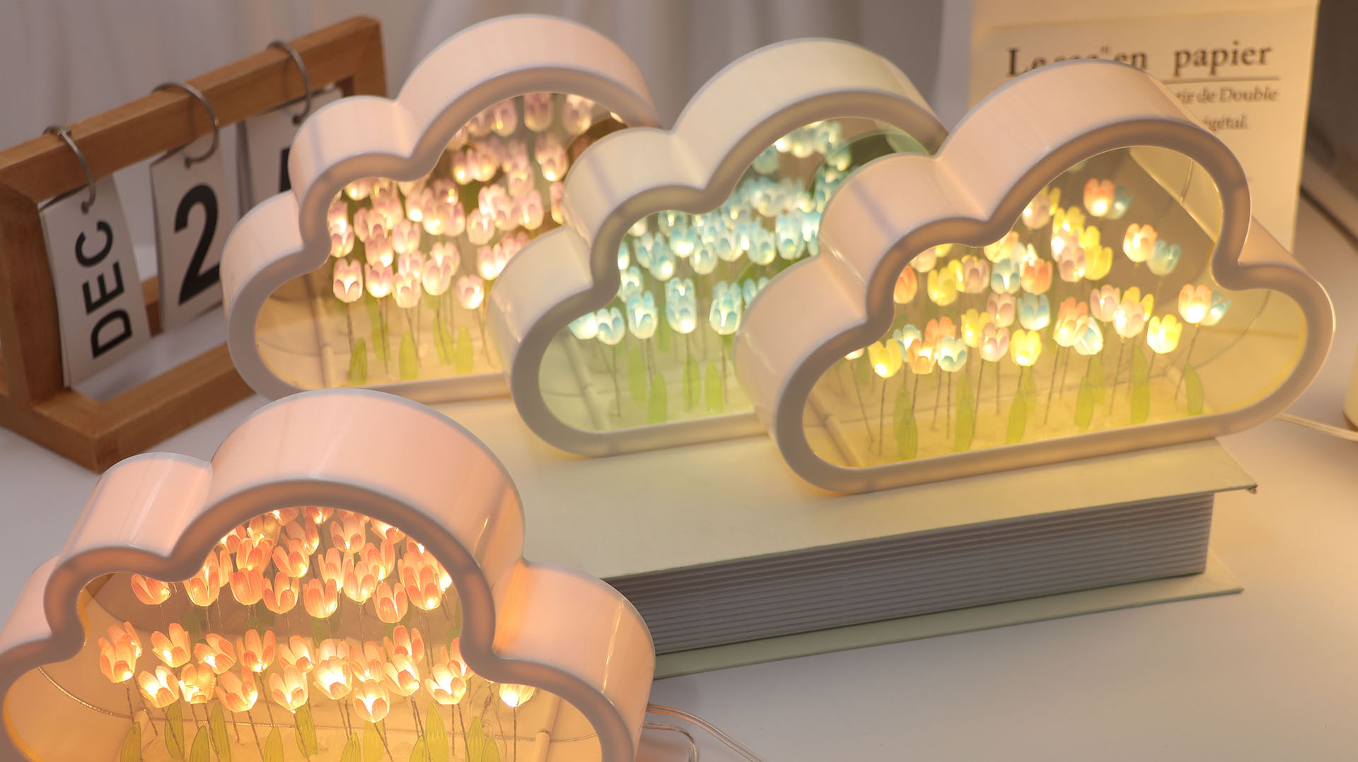 ITOWNKN Unique Tulip Lamp Cloud Night Light, Fully Assembled