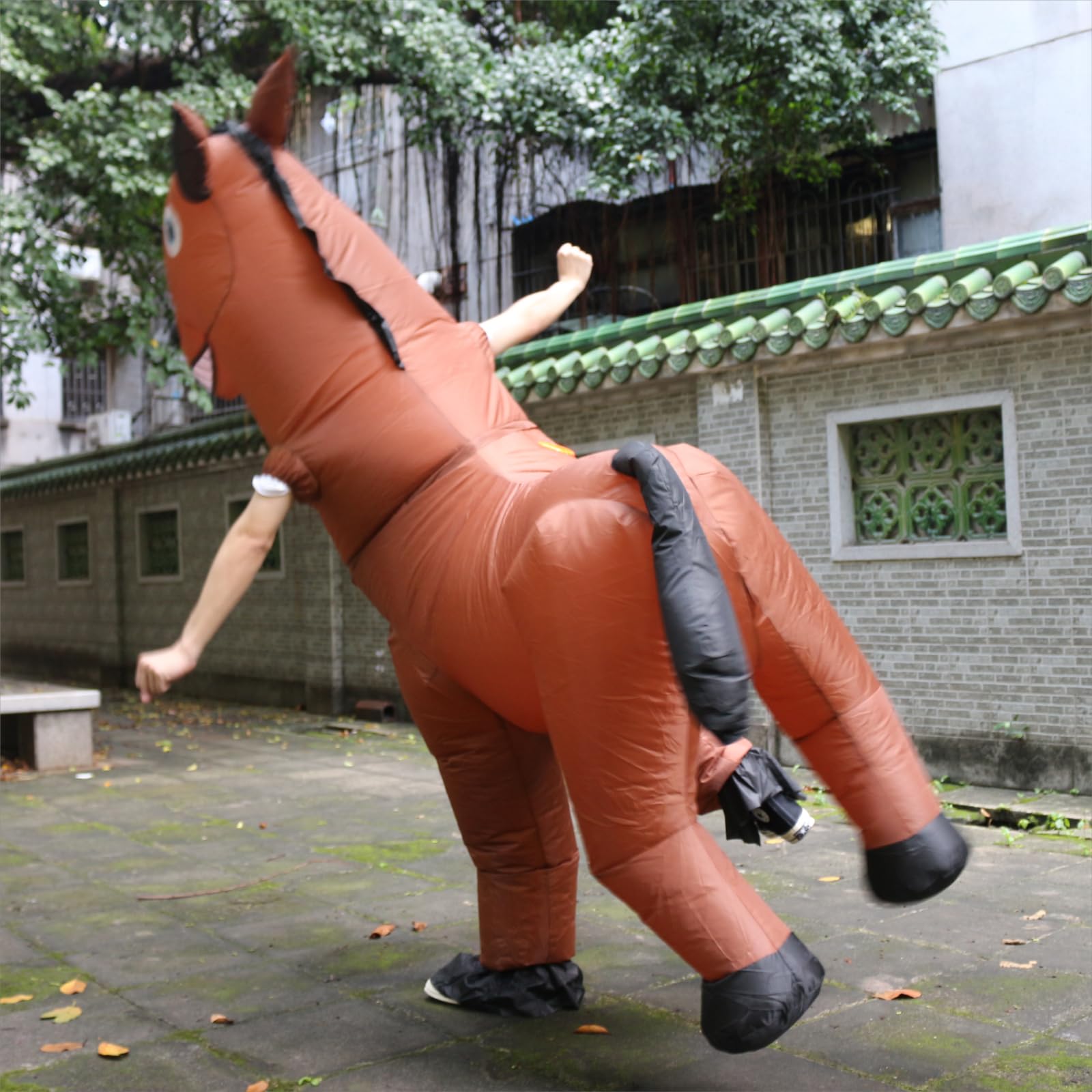 Amazon | 馬 着ぐるみ コスプレ 空気充填 ハロウィン 変装スーツ 大人