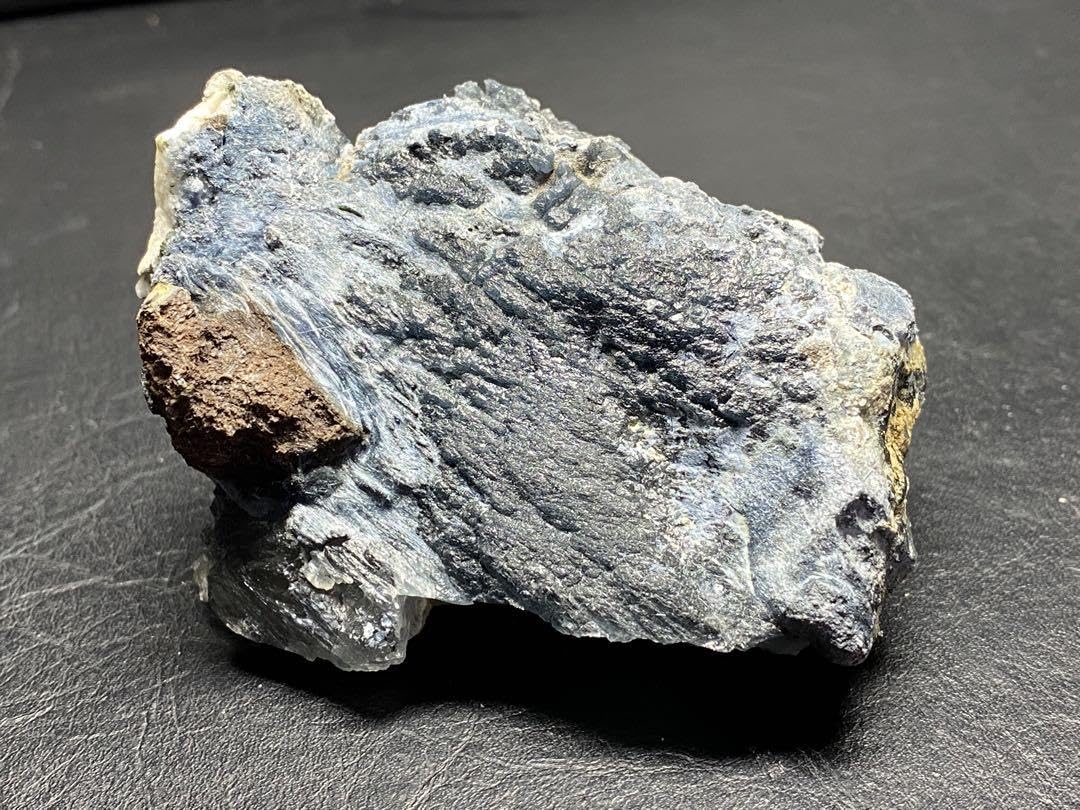 ブルー ザギ水晶 ザギマウンテンクォーツ リーベカイト入り 211g 