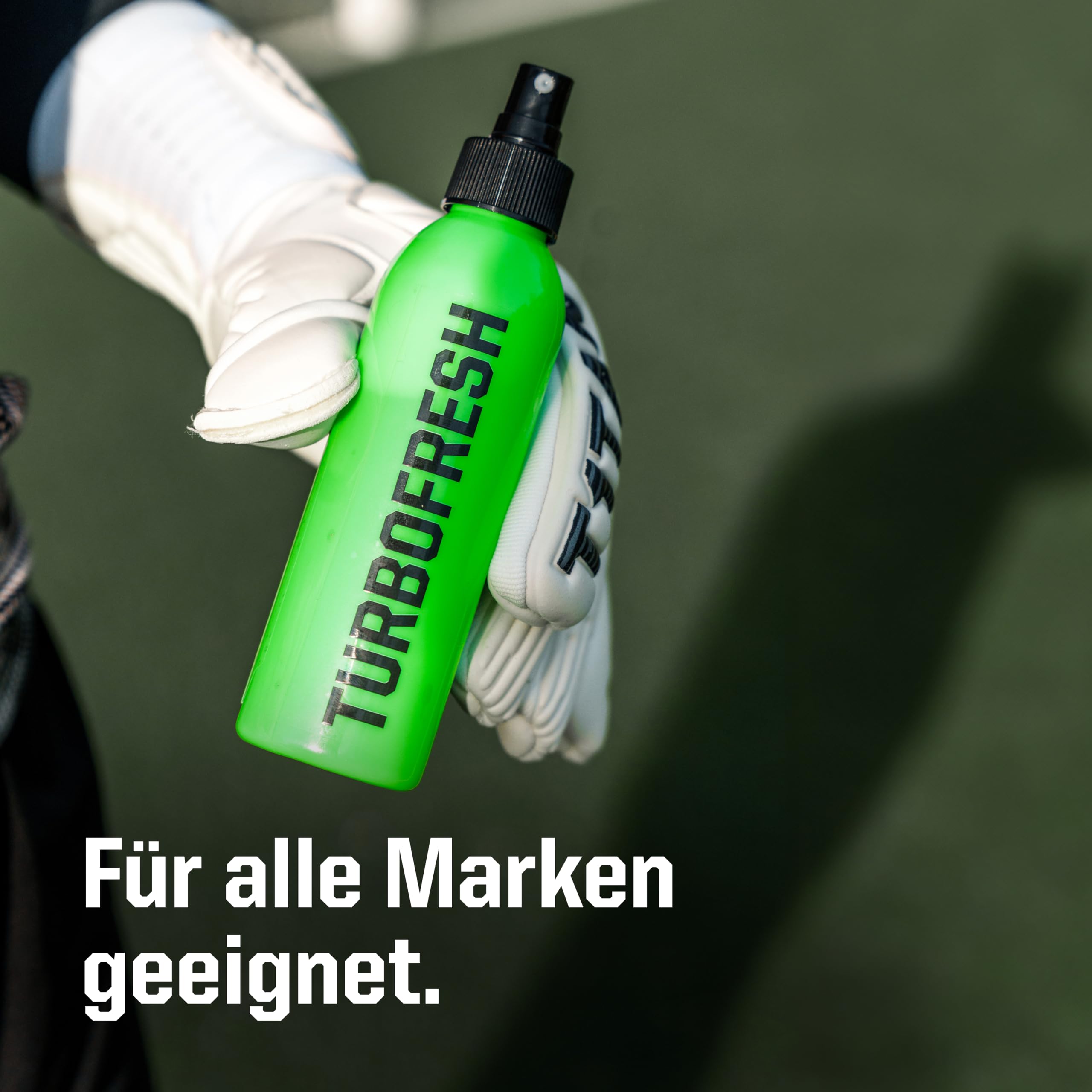 T1TAN TURBOCLEAN & TURBOFRESH Torwarthandschuh Reiniger, 200ml, Latex-Reinigung für maximalen Grip & Innenraum-Geruchsentferner gegen Bakterien, erhält Performance & langanhaltende Frische