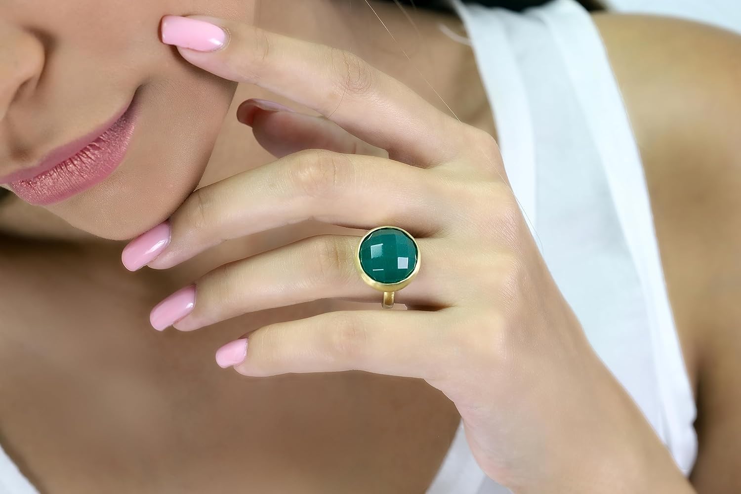 14k Green Onyx Bezel Ring - Handcrafted Gemstone Jewelry - Statement Round Cut Design - Brushed Gold Elegance - Perfect for Mom