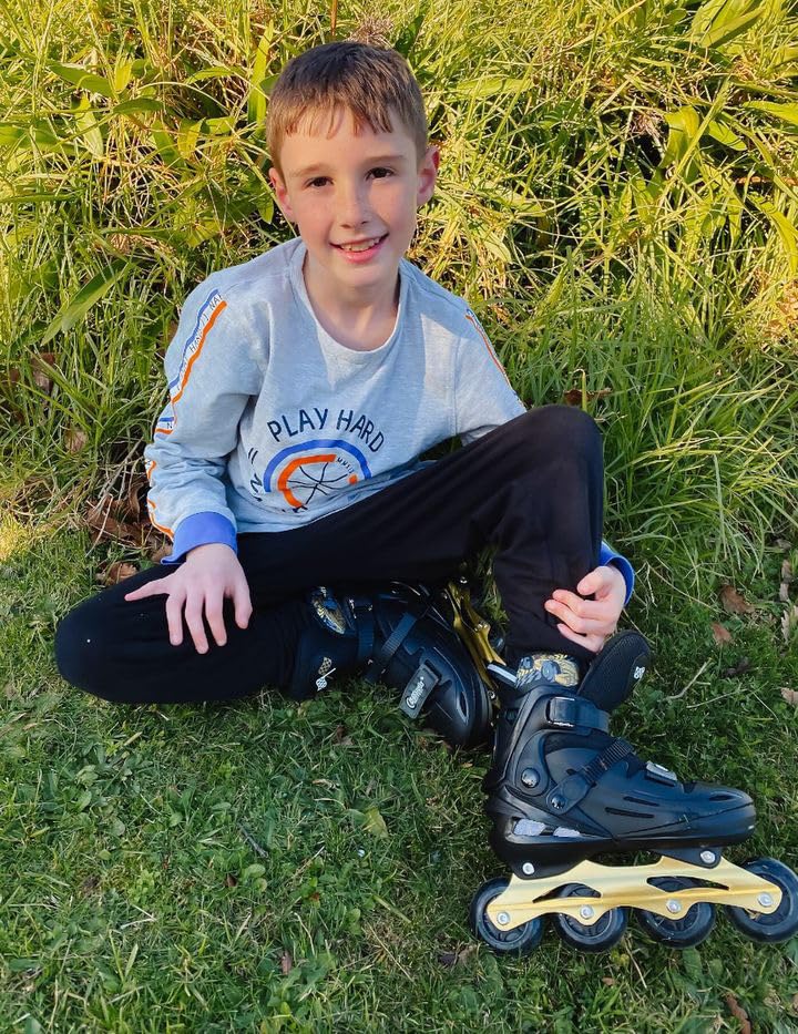 MammyGol Inline Skates for Boys and Girls Youth, 4 Size Adjustable Roller Skates with PU Flashing Wheels, Aggressive Inline Skates High Performance for Kids Age 6-12