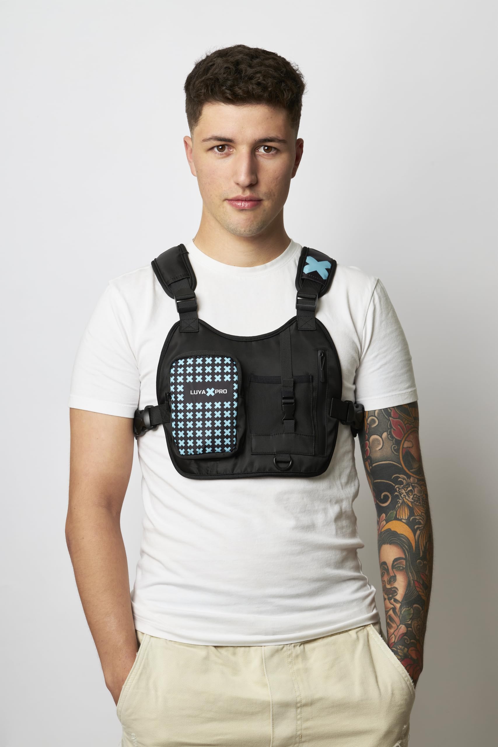 Pechera Cámara de acción Universal teléfono Pecho Correa arnés Montaje para Smartphone, Mochila Multifuncional con Bolsillos, Deportes Extremos como Moto, Bicicleta, Accesorio Movil (Xpro)