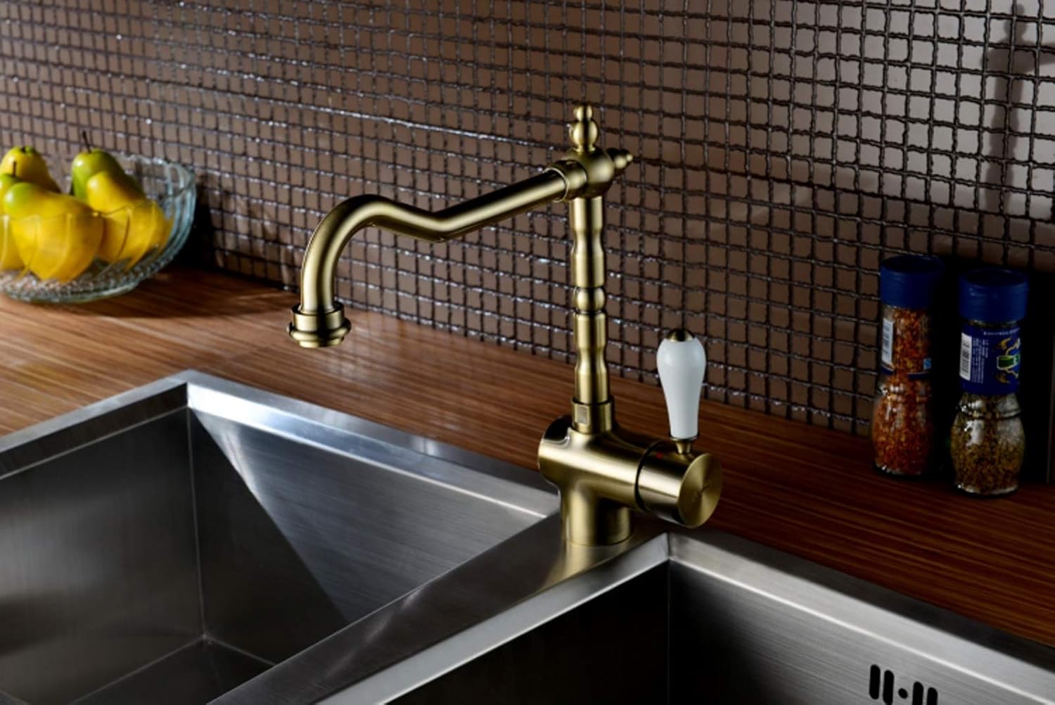 Bluewater Sycylia – Antique Brass Kitchen Tap with Fixed Spot – Antique Brass – BigaMart