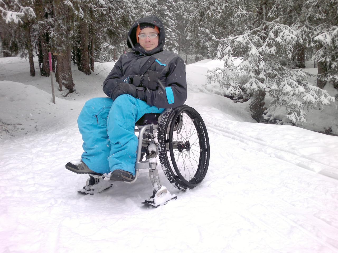 (Standard) – Ski fauteuil roulant pour roues avant