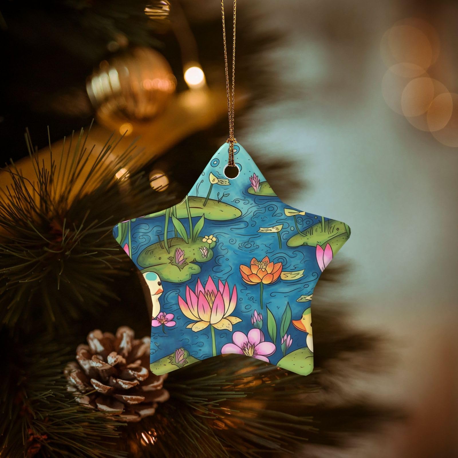 Christmas Tree Ornaments Ceramics Christmas Decorations Pond Party Ornaments with Gold Ribbon Porcelain Xmas Tree Crafts Star Shape Hanging Pendant for Christmas Tree Party Decor