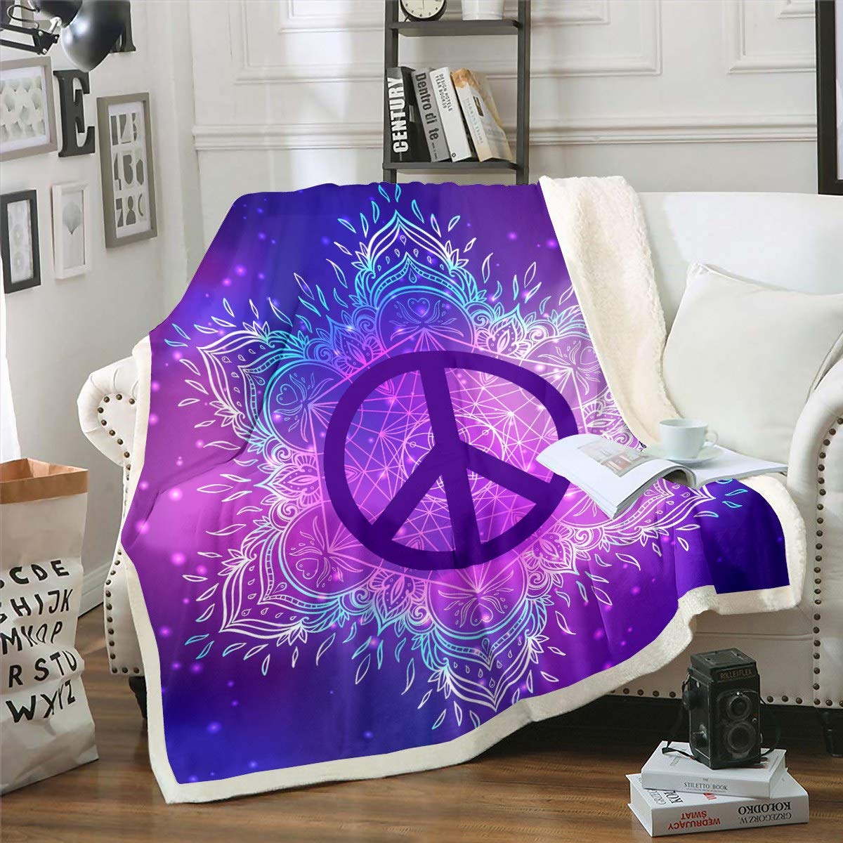 Couverture boho mandala bleue en sherpa pour sublimer votre canapé et vos soirées cocooning