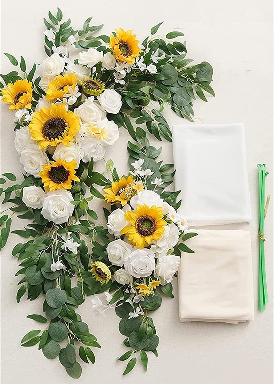 Pack van 4, bruiloft boog bloemen kit, 2 stks kunstmatige bruiloft bloemen & 2 stks draperen stof voor huwelijksfeest ceremonie achtergrond decor
