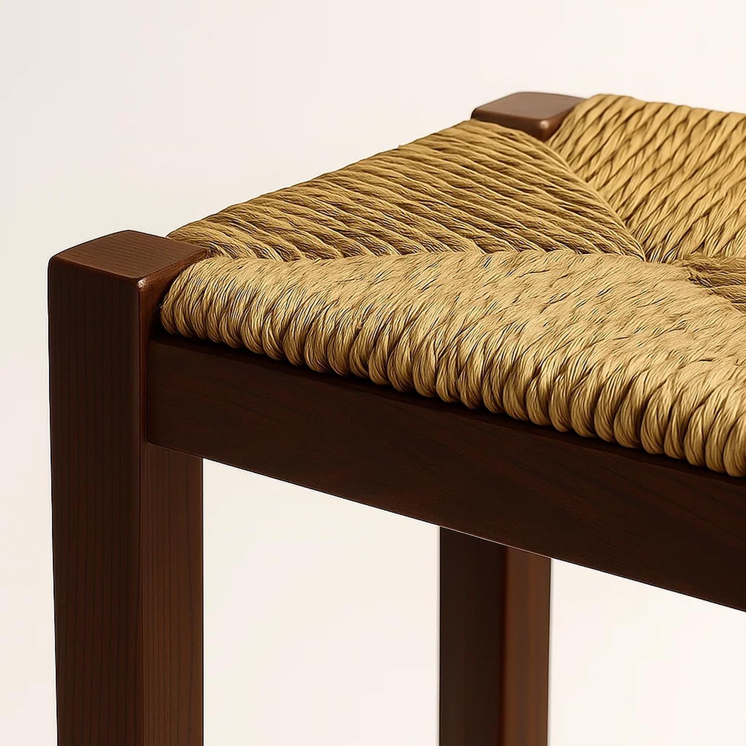 Spacio Taburete Rústico de Madera y Paja Növik – Estilo Nórdico Escandinavo – Banqueta Alta 70 cm y Baja 48,5 cm – Ideal para Cocina, Barra o Comedor | Fabricado en España (Nogal, BAJO)