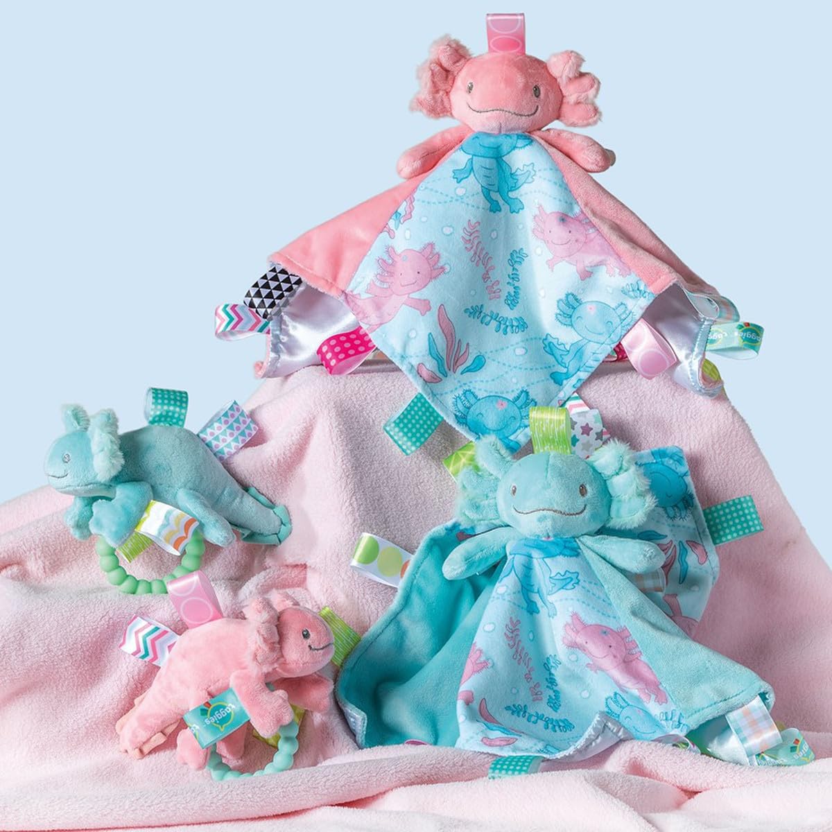 Taggies Mary Meyer, 41625M, Couverture de sécurité pour bébé en Peluche avec étiquettes sensorielles, 33 cm, Aqua Axolotl