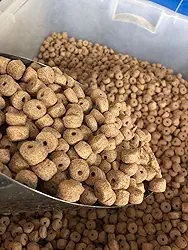 2KG Peixe Acquamil 22% Furadinha com 12mm Pesca e Ceva