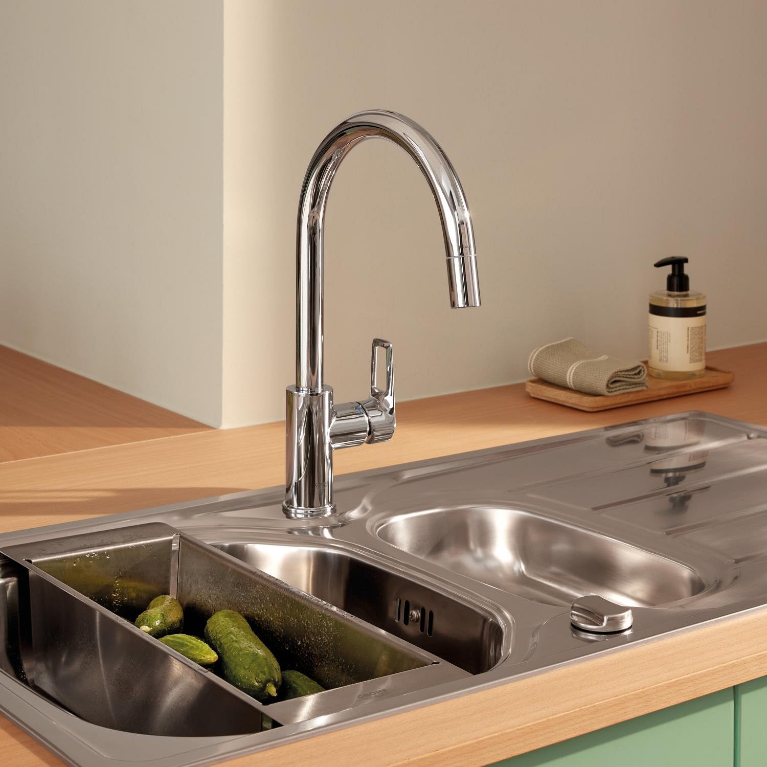 GROHE StartLoop - Grifo de cocina con ducha extraíble, caño giratorio 360°, ahorro de agua con limitador de caudal, montaje sin herramientas, cromo, 30556000