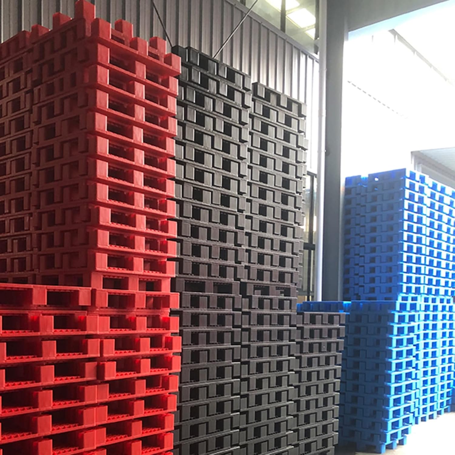 WIGING Plastic Nestable Shipping Pallet, Safety Storage Non Slip Pads, Goods Storage Racks for Storage Rooms, Garage, Warehouse Moisture Proof Pad (Color : Grey, Size : 40x50x12cm)