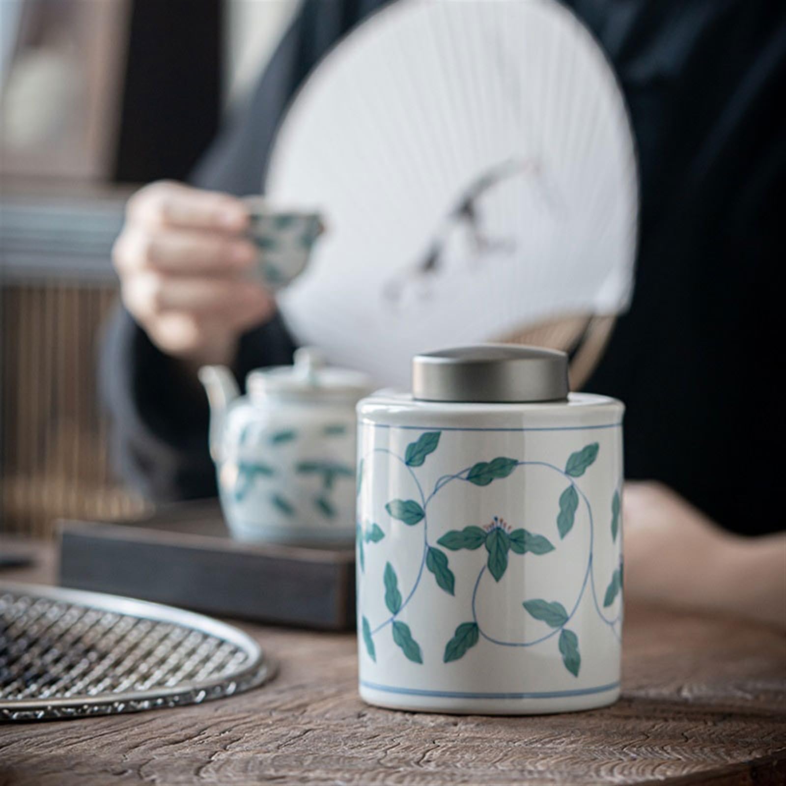 Praktyczny Jingdezhen Ręcznie malowany ceramiczny zaplombowany pojemnik na herbatę | Ze słoikiem do przechowywania z pokrywką Tea Warehouse
