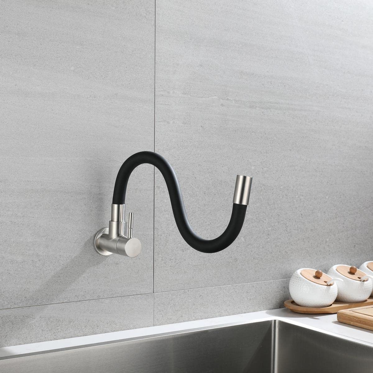 HomeLava Grifo de Cocina de Pared Grifo de Montaje en Pared Tubo de Silicona Flexible Giratorio a 360 ​​° Agua Fría