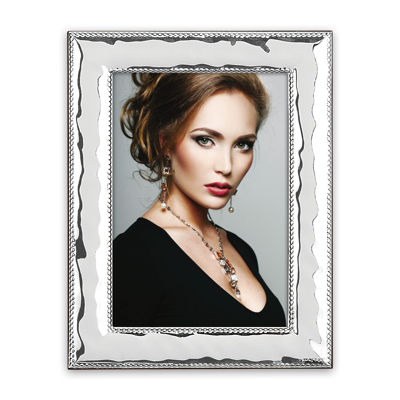 Cadre photo argenté 20x25 stable pour protéger vos portraits