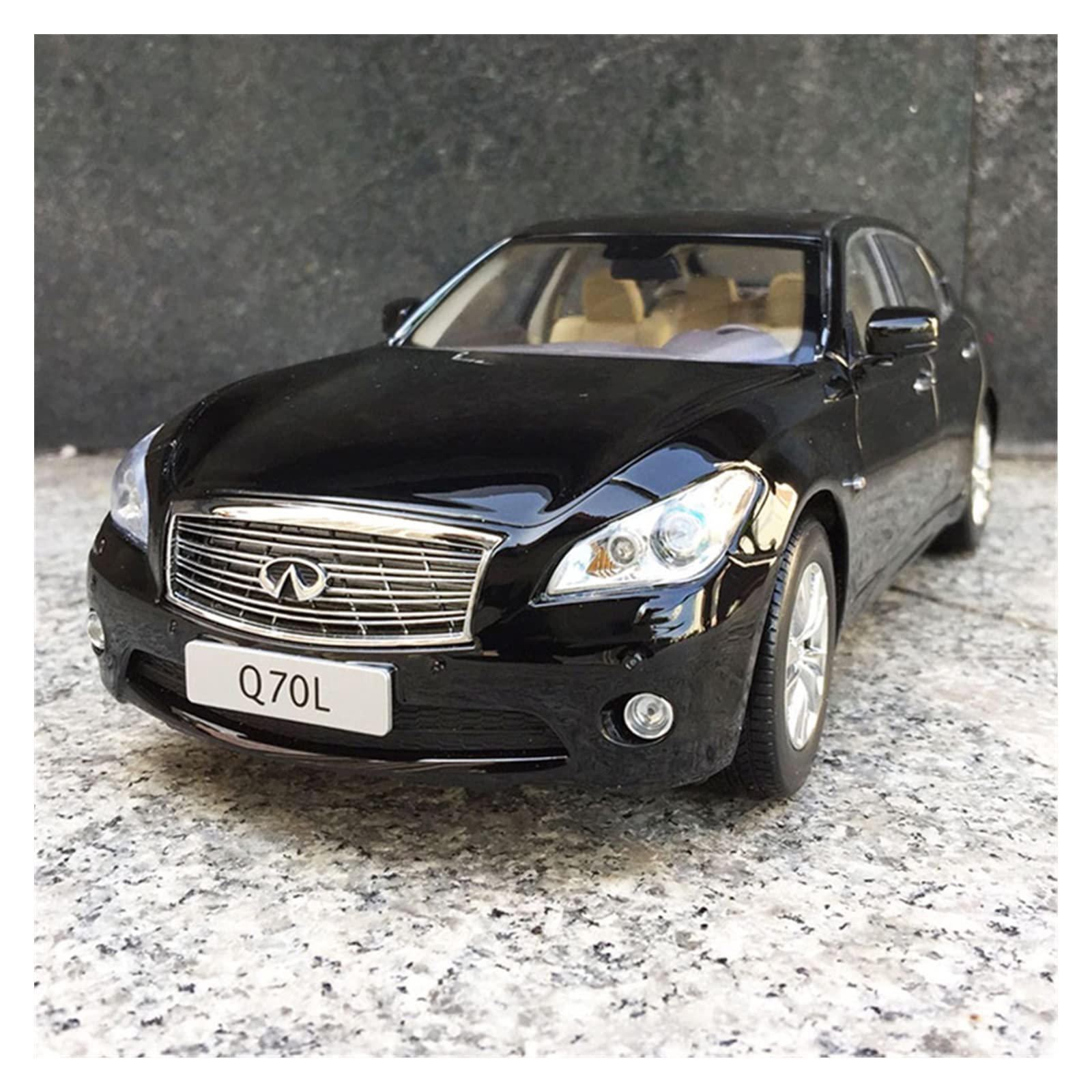 Amazon | 車のモデル 1/18 インフィニティ Q70l クラシックカー合金