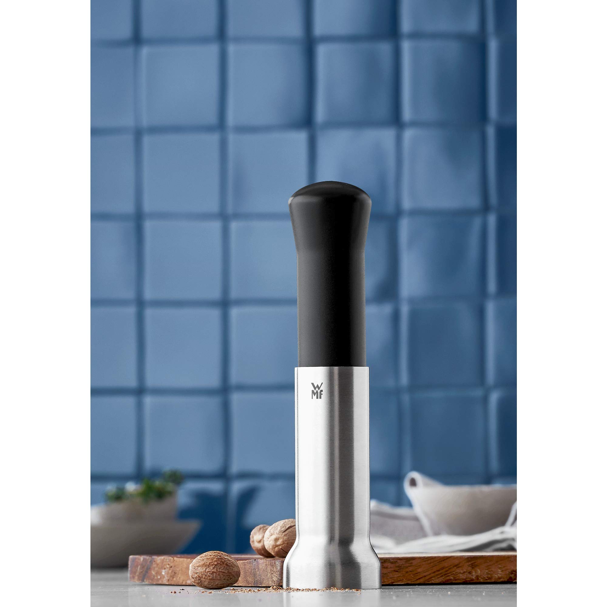 WMF Gourmet Parmesanreibe Kurbel 18 cm, Parmesanmühle & Top Tools Muskatmühle 16,5 cm, Muskatnuss Mühle mit Aufbewahrungsfach, Cromargan Edelstahl, Kunststoff