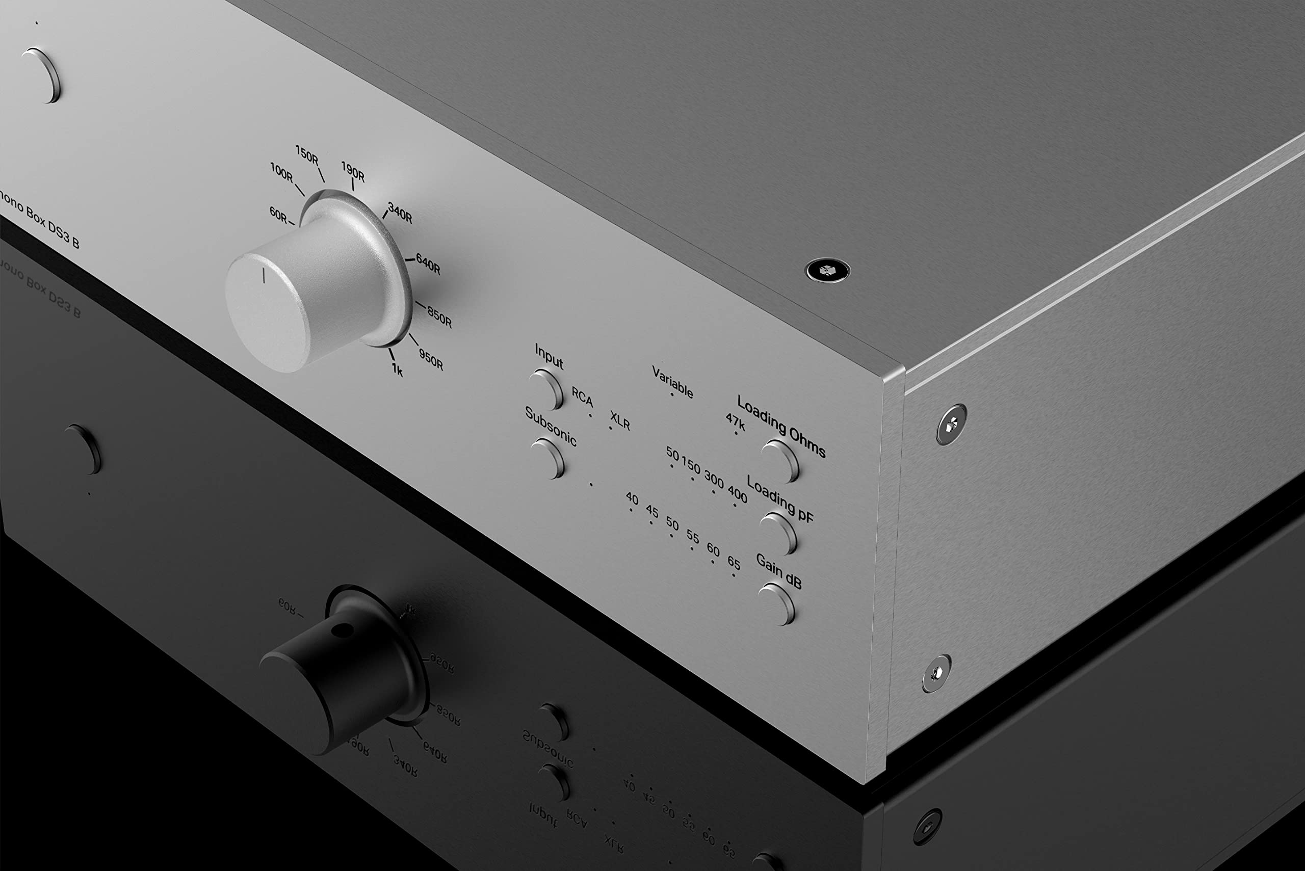 Pro-Ject Phono Box DS3 B - Previo de Phono MM y MC. Salidas Audio RCA y XLR. Entradas Audio 2RCA, Mini XLR y XLR (balanc). Posibilidad conectar Dos Tocadiscos a la Vez. Filtro Subsónico. Color Plata.