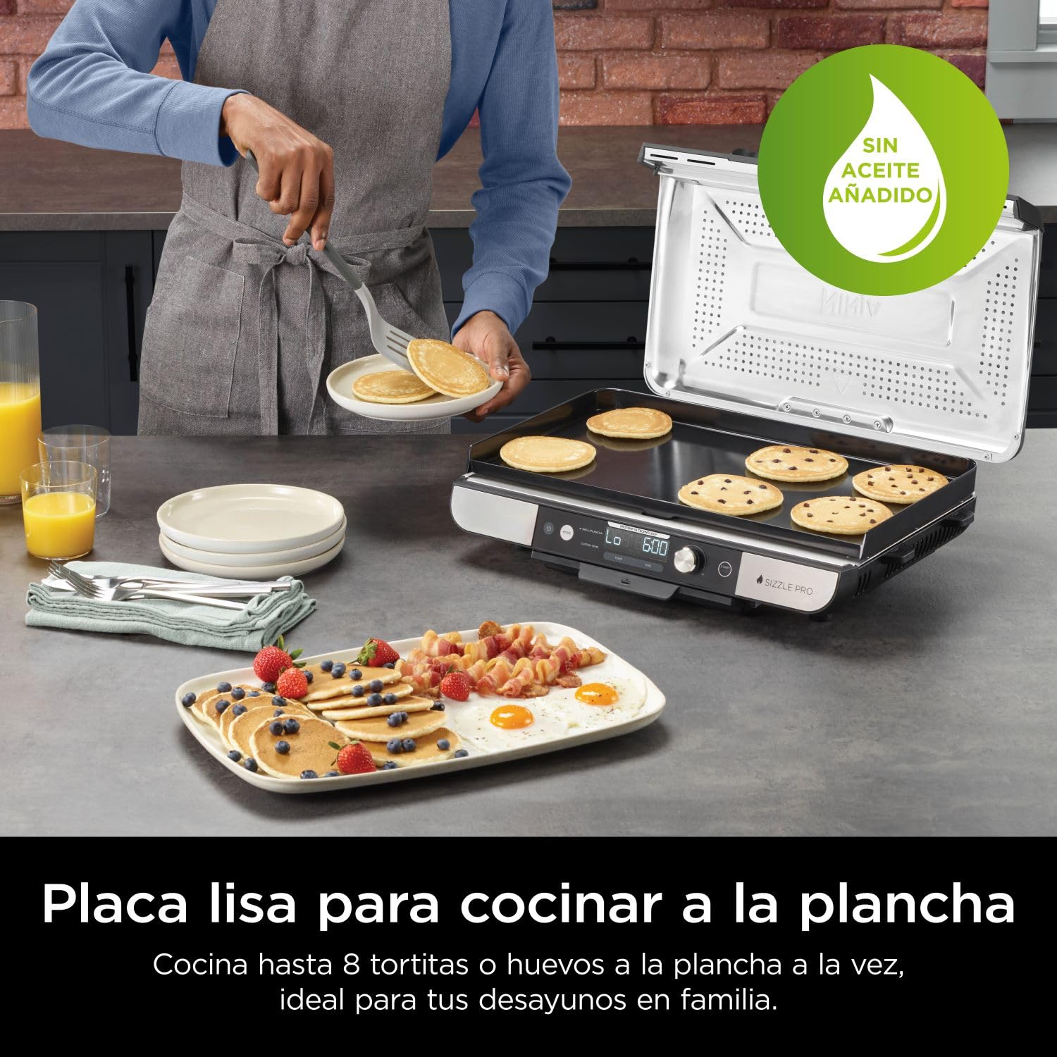 Ninja Sizzle Pro XL, Parrilla y Plancha para Interior, GX101EU | Con Placa de Parrilla y Plancha Cerámicas Antiadherentes, Tapa Desmontable, Recogegrasas y Guía de Recetas, Plateado/negro